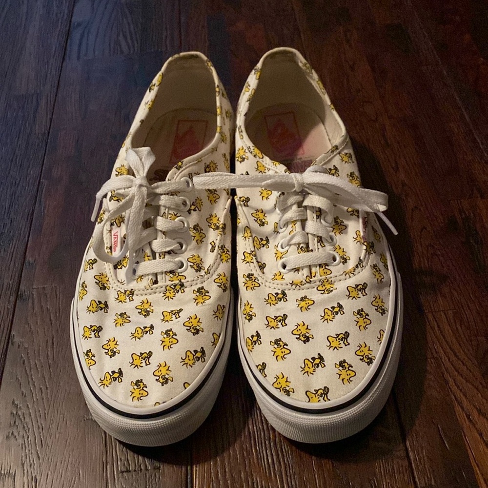Vans Off The Wall Men's X Peanuts Snoopy Woodstock Bone Authentic Shoes. Washed.